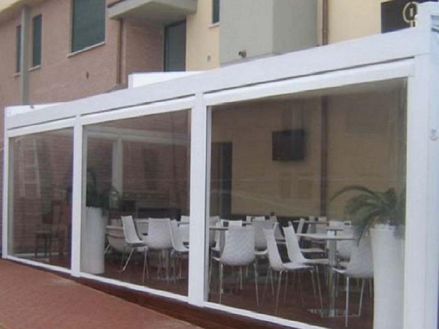 chiusure esterne per bar, ristoranti e dehors in pvc
